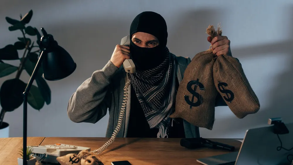 How Zillow hijacks buyer leads from listing agents through their business model